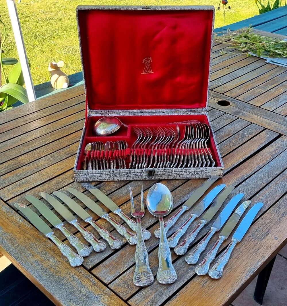 
M&Eacute;NAG&Egrave;RE COMPL&Egrave;TE EN M&Eacute;TAL ARGENTE ANN&Eacute;ES 30/40 Cuisine