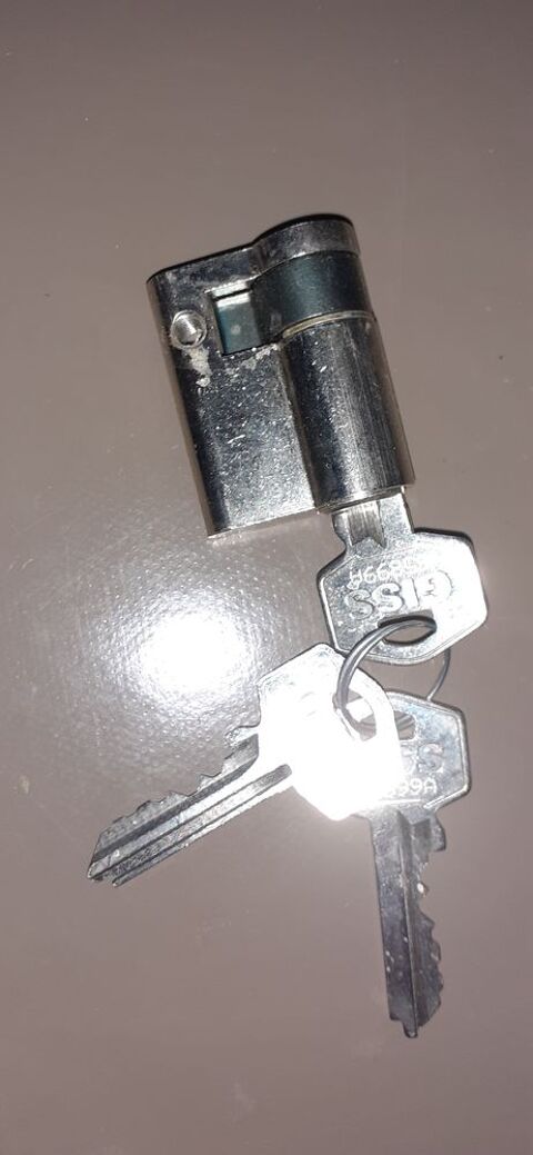 1/2 Cylindre serrure (40mm total/30mm bord  vis) 2 La Valette-du-Var (83)