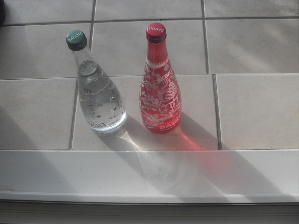bouteilles d'Evian 
