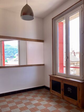  Appartement à louer 2 pièces 48 m²