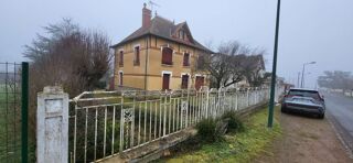 Maison 6 pièces 150 m² · à Châteaumeillant · 150 m² · 130 000 €