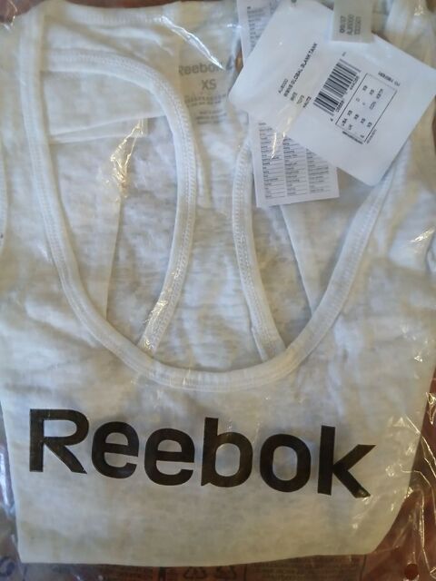 D�bardeur femme REEBOK blanc ou noir 15 Saint-Jorioz (74)
