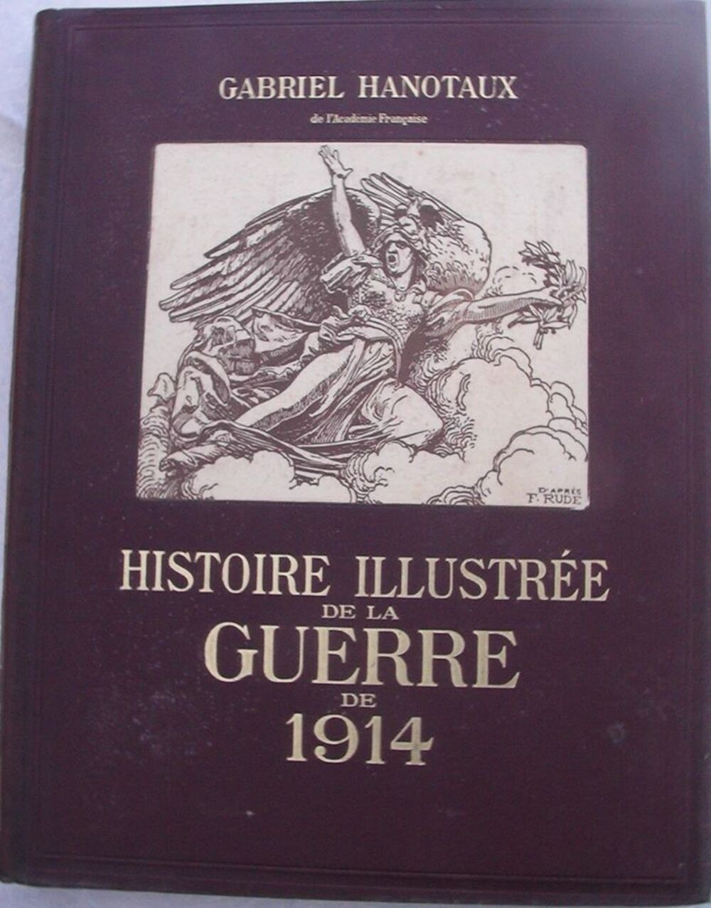 16 volumes de l'histoire illustr&eacute;e de 1914. 