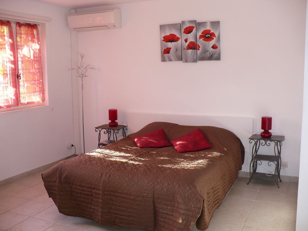   Studio 3 * au soleil de l' Esterel Provence-Alpes-Cte d'Azur, Les Adrets-de-l'Estrel (83600)