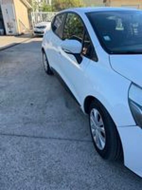 Clio IV dCi 90 eco2 Zen EDC 2015 occasion 38230 Tignieu-Jameyzieu