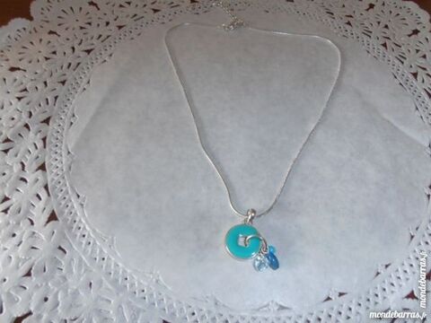 Chaine + pendentif bleu (28b) 3 Tours (37)