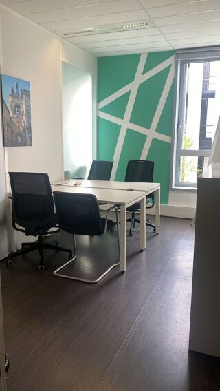   Bureau privé à louer pour 3 personnes à BORDEAUX HQ, Ravezies Bordeaux
