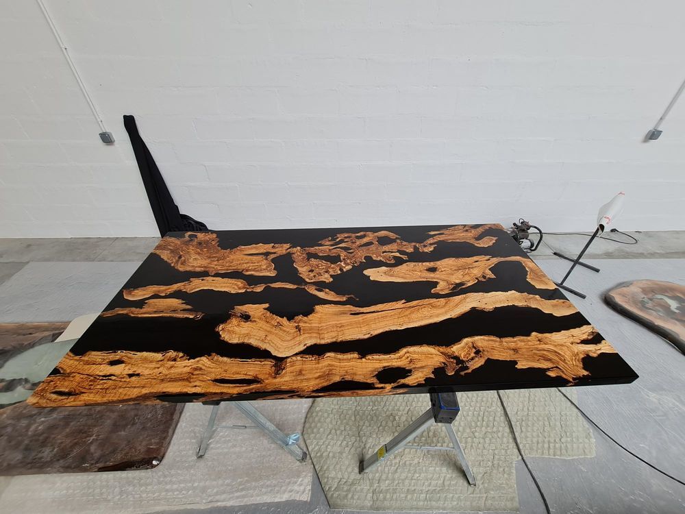 FABRICATION DE TABLE EN EPOXY Meubles