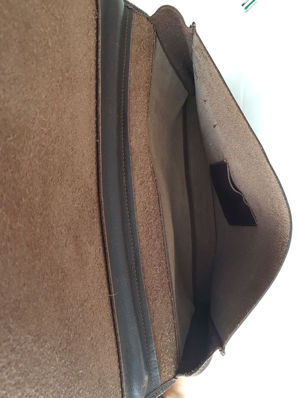 SERVIETTE PORTE-DOCUMENTS EN CUIR VERITABLE Maroquinerie