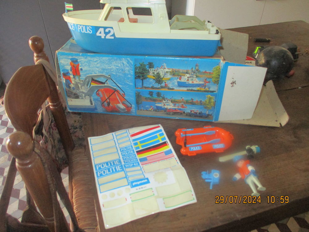 ANCIENNE BOITE DE PLAYMOBILE COLLECTION 