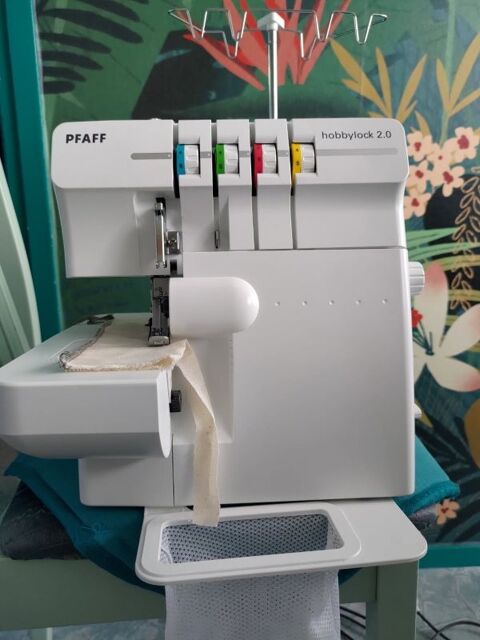 Surjeteuse Hobbylock 2.0 370 Lille (59)