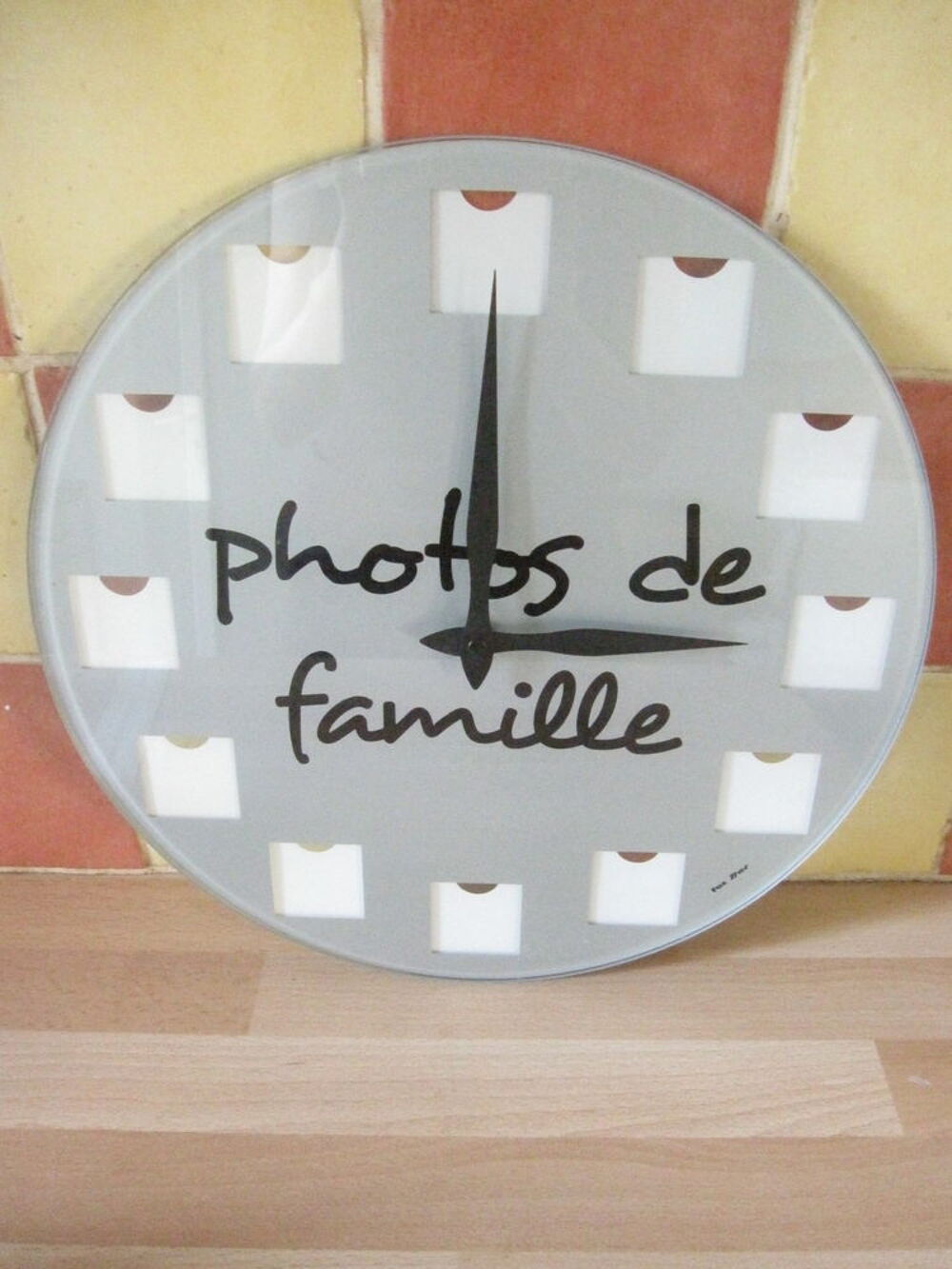 Horloge ronde en verre photos de famille Décoration