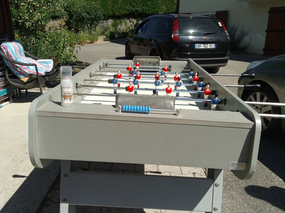 Baby-foot Ren&eacute; Pierre Tahiti ? ext&eacute;rieur ? Tr&egrave;s bon &eacute;tat Jeux / jouets