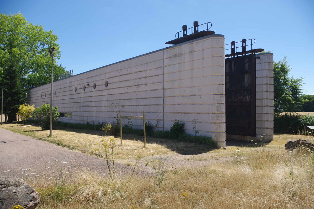Vente Autre BATIMENT D'ARCHITECTE DANS ZONE D'ACTIVITES Alluy