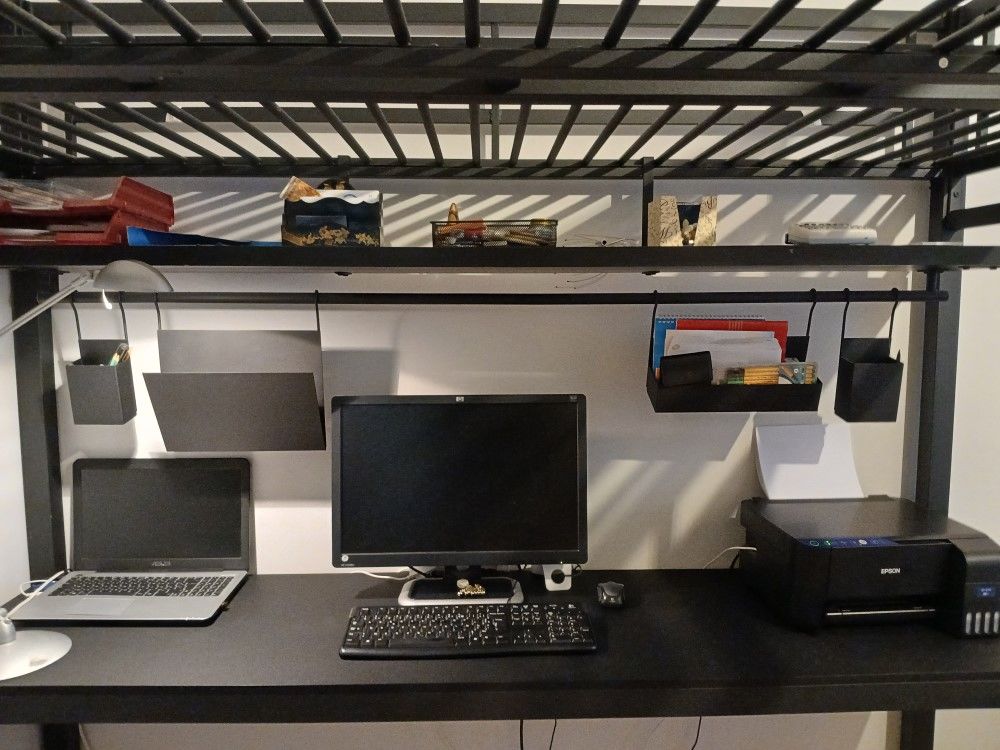 lit mezzanine 140x200 cm avec bureau incorpor&eacute; Meubles
