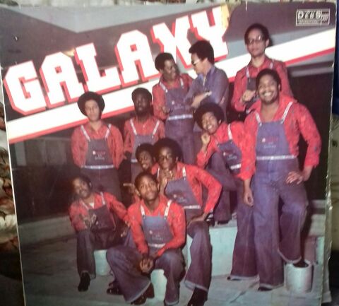 un album de musique tropicale 5 Brie-Comte-Robert (77)