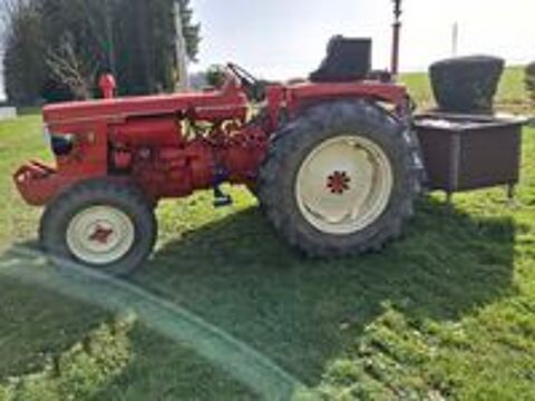   Tracteur Renault super 6 - Année  1966  