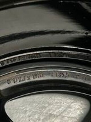 Pneu voiture - roue  occasion 75017 Paris