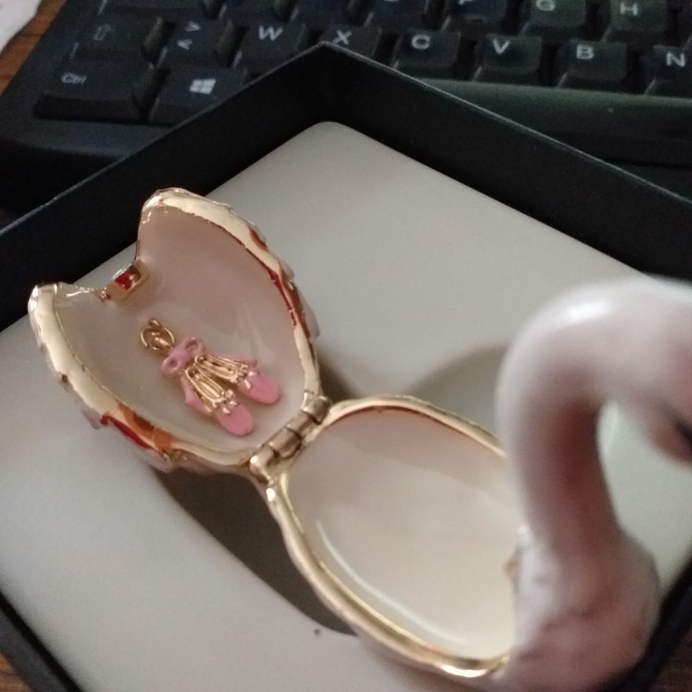 Collection MONET, cygne en porcelaine, avec Ballerinei Bijoux et montres