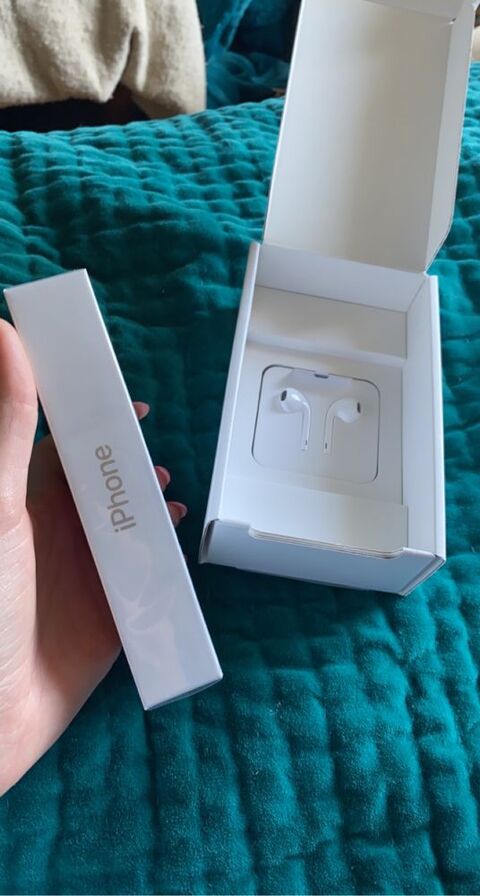 iPhone 12 mini neuf, avec emballage, jamais sorti boite 650 Romans-sur-Isre (26)