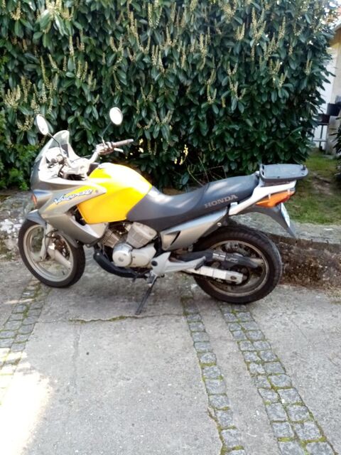 Moto HONDA 2004 occasion Survilliers 95470