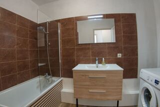  Appartement à louer 2 pièces 59 m²