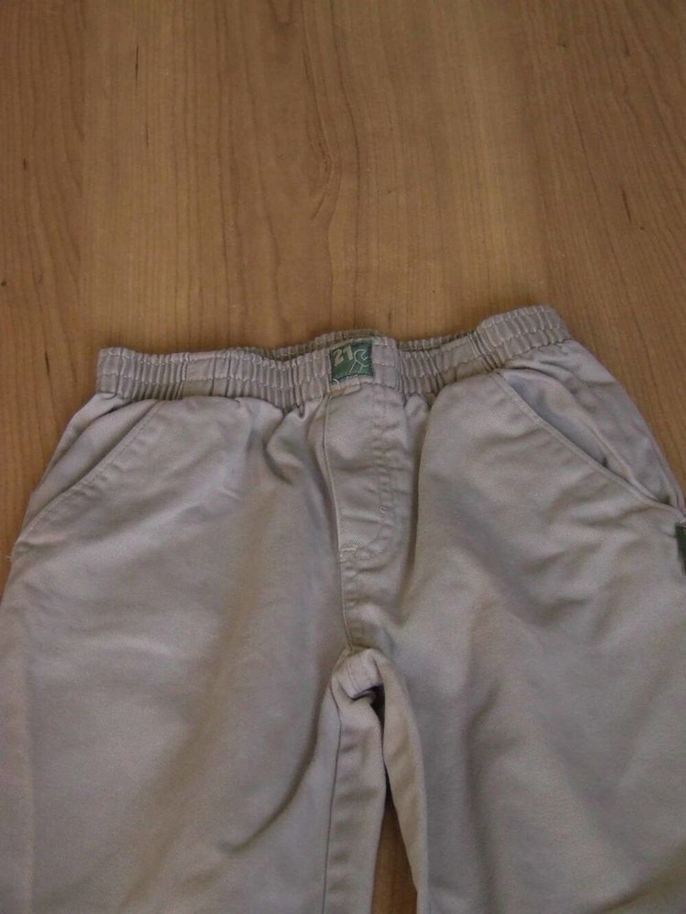 Pantalon taille &eacute;lastiqu&eacute;, Beige, 6&nbsp;ans (114&nbsp;cm) TBE Vtements enfants