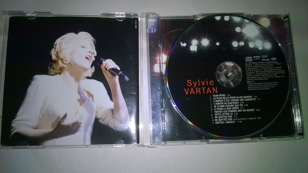 CD Sylvie Vartan
&Agrave; L'Olympia
1997
Excellent etat
Film In CD et vinyles