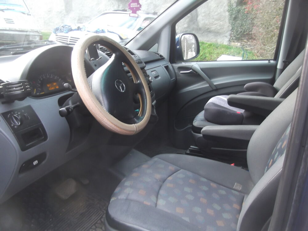 Vito VITO 111 CDI 2.7t COMPACT A 2005 occasion 73110 La Rochette