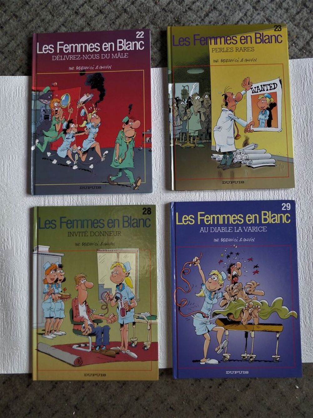 bandes dessin"es ""LES FEMMES EN BLANC"" Livres et BD