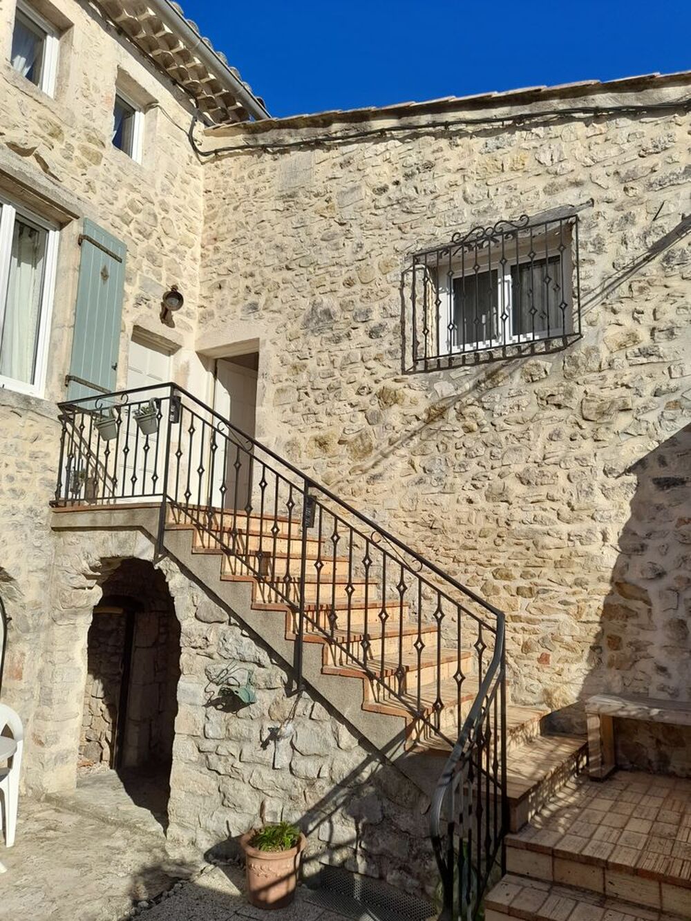 Vente Maison Maison pierre 103m2  Cour Garage St Remèze Saint-remèze
