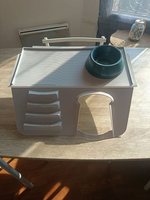 maison en plastique avec escalie tout neuf 10 76600 Le havre