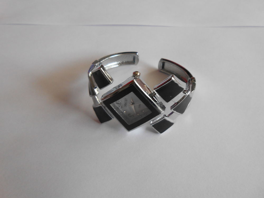 MONTRE FEMME Bijoux et montres
