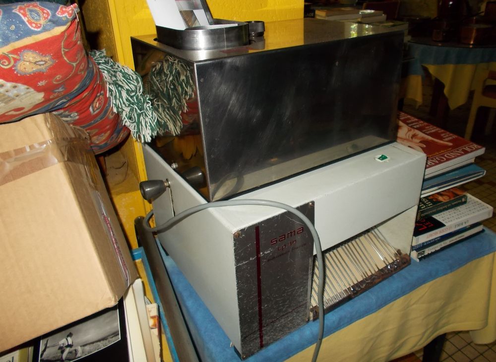 machine &agrave; d&eacute;couper couper trancher le pain inox Cuisine