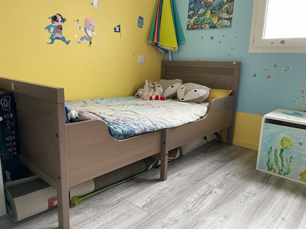 Lit d'enfant extensible avec le sommet et le matelas, taupe Meubles