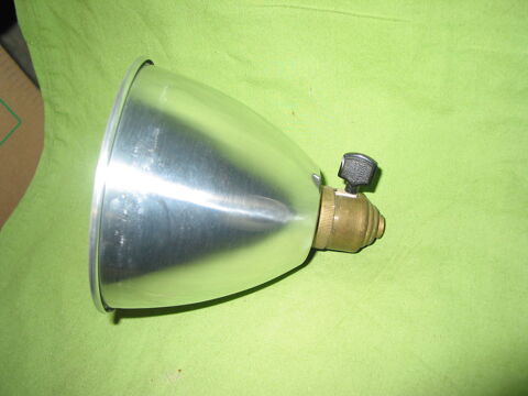 ABAT- JOUR R�FLECTEUR SUSPENSION ANCIEN EN ALUMINIUM POLI. P 35 Marseille 13 (13)