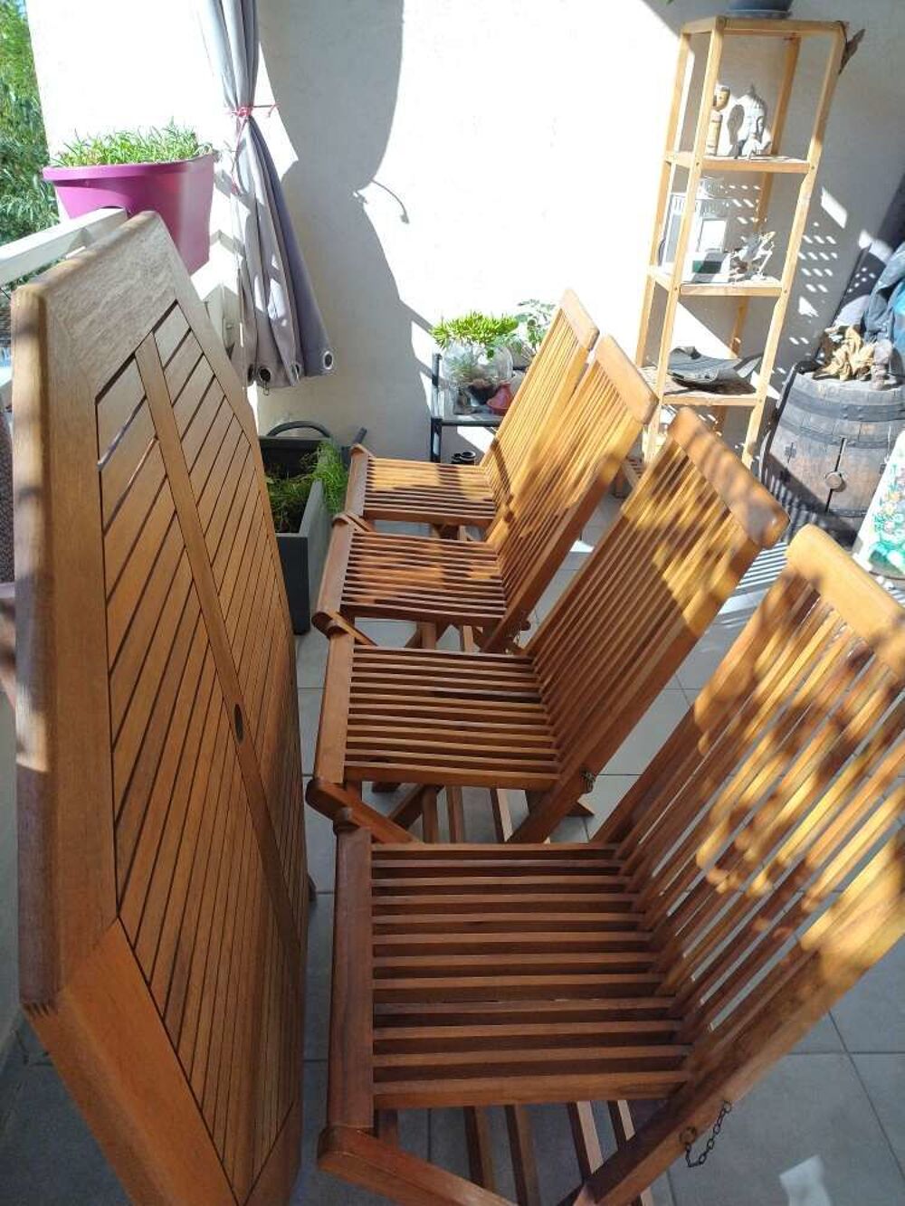 TABLE SALON DE JARDIN EN TECK ET 04 CHAISES Meubles