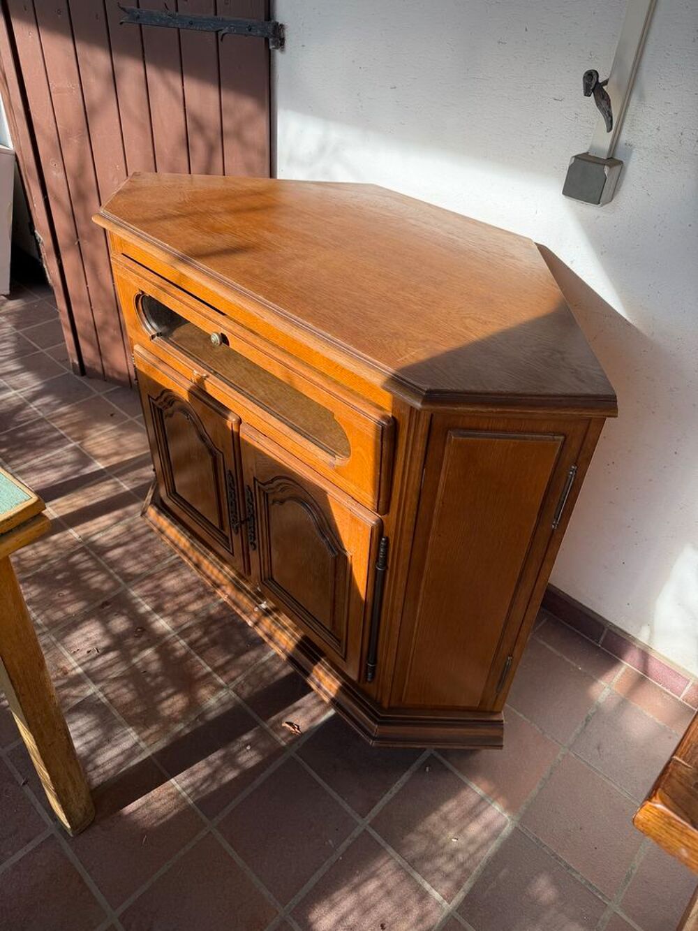 Meuble d'angle de t&eacute;l&eacute;vision Meubles