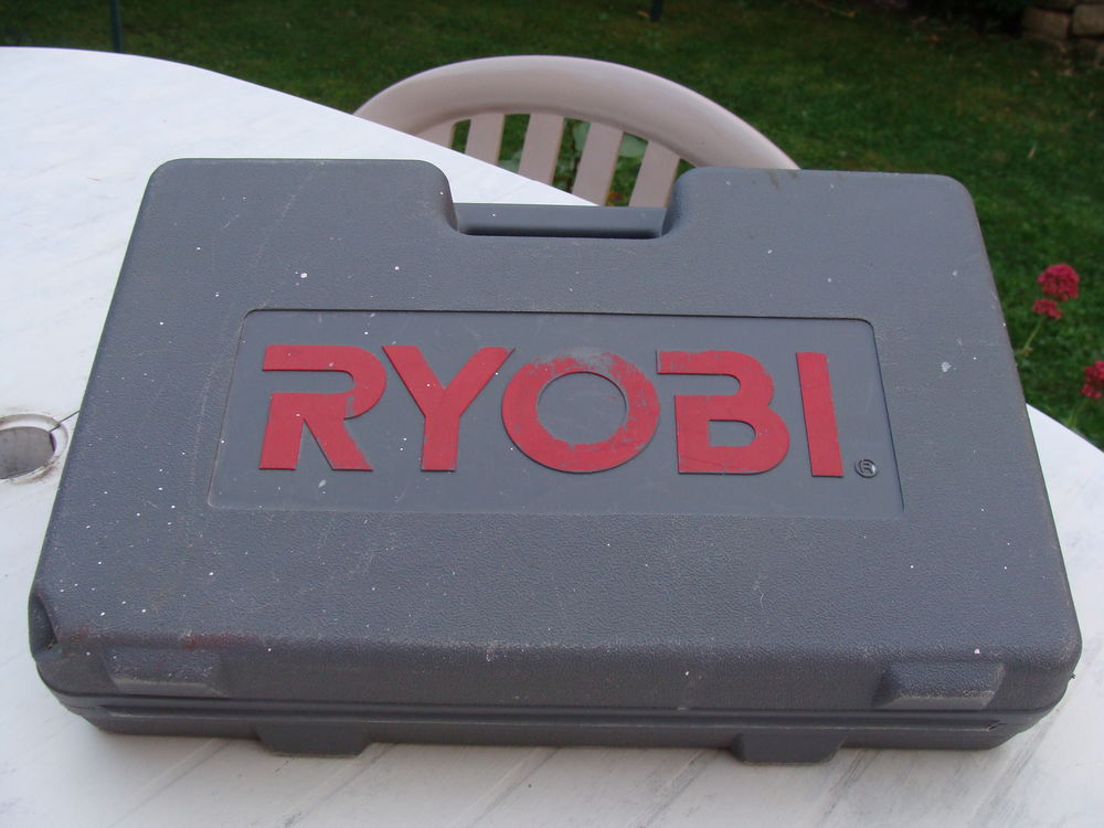 Perceuse sans fil Ryobi
Bricolage