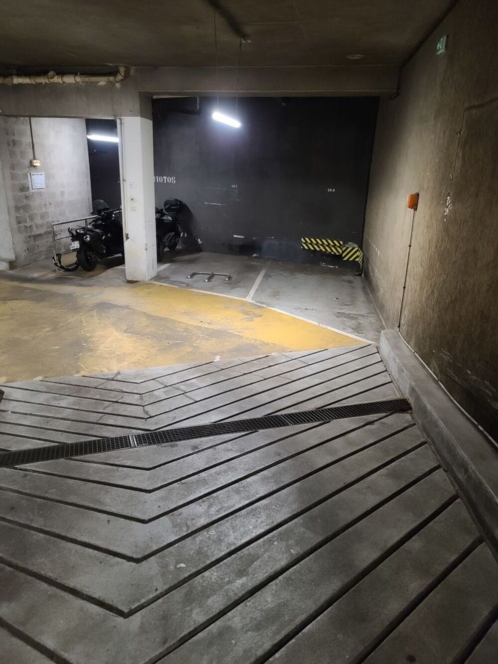 Vente Parking/Garage Parking 12 rue Poncelet - 75017 Paris Paris 17