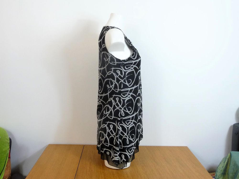 Robe/ Tunique Noir et Gris sans manches- Renatto Bene Vêtements