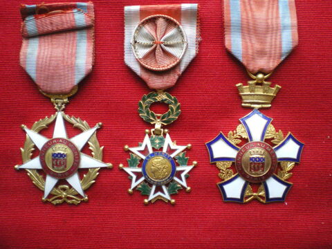 Ordres : Honneur au Mérite de la Ville de Paris 30 Caen (14)