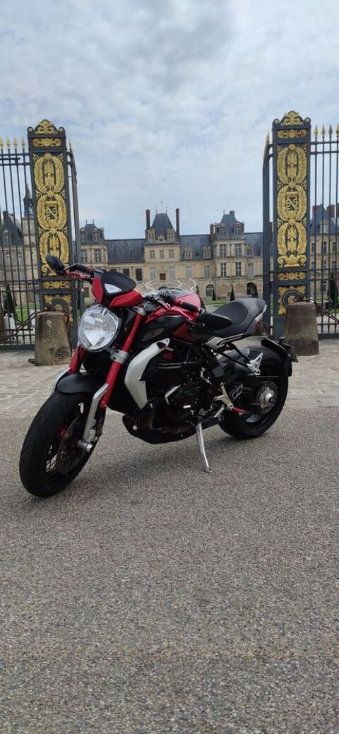 Moto MV AGUSTA 2015 occasion Fontainebleau 77300