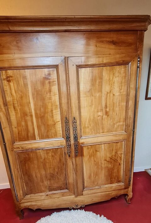 ARMOIRE PENDERIE LOUIS PHILIPPE
290 Limours (91)