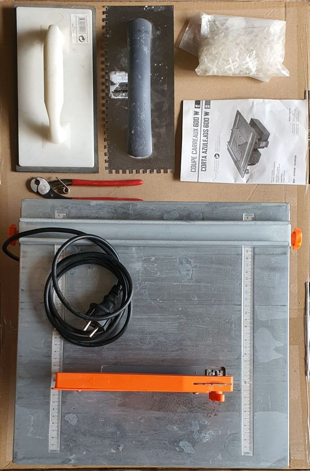 Coupe carreaux Bricolage