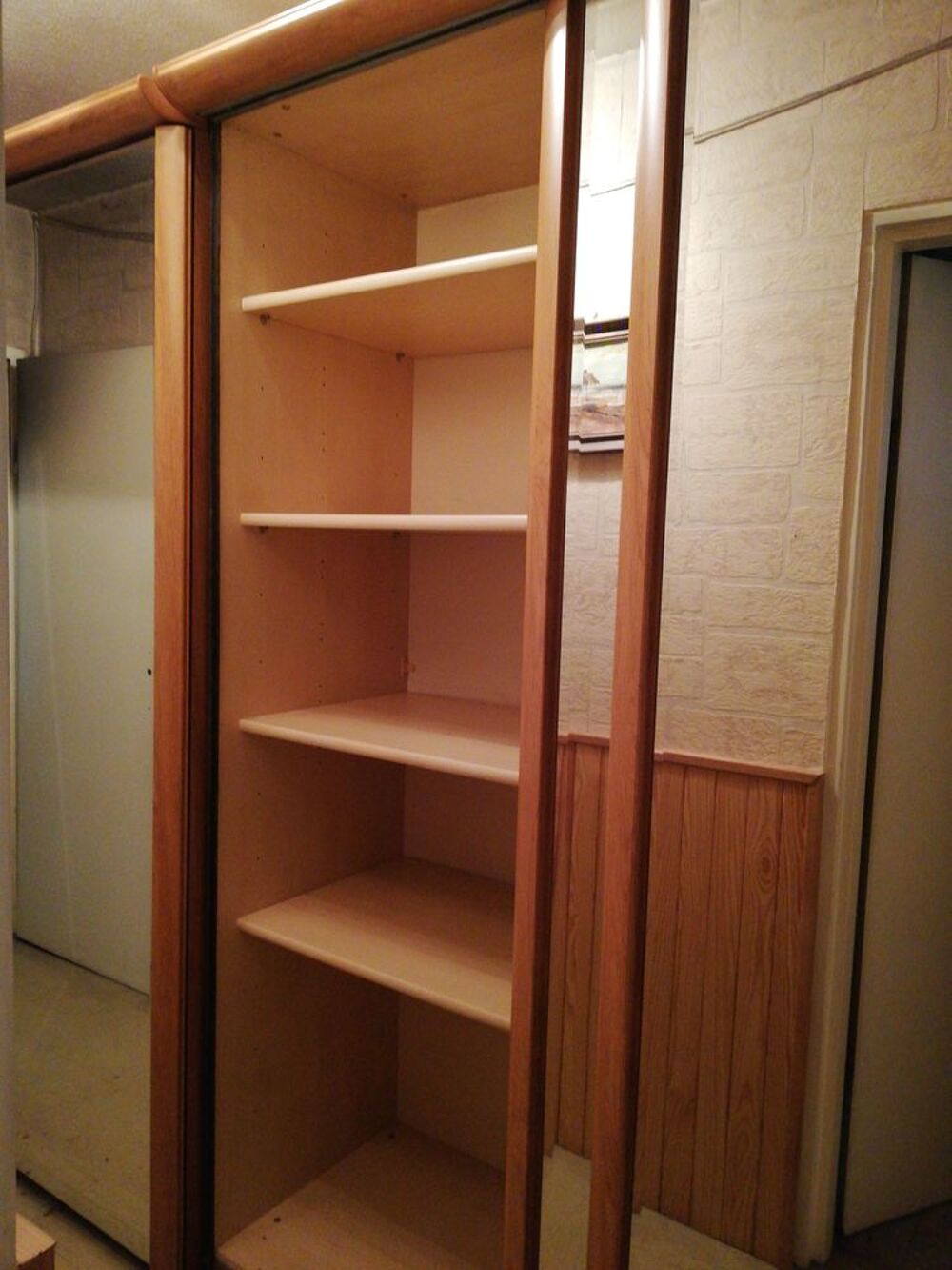 Armoire en bouleau Meubles