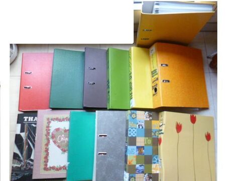 lot de classeurs � levier + classeurs simples  avec pochette 1 Martigues (13)