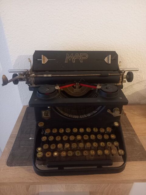 Machine a écrire vintage 180 Saint-Raphaël (83)