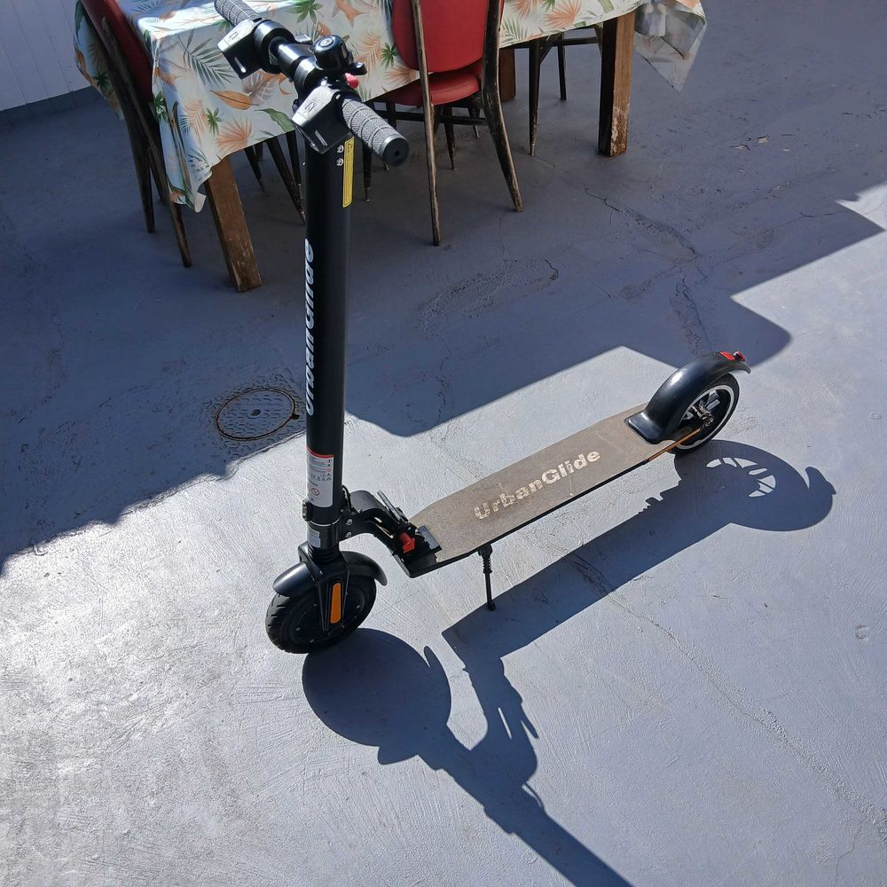 Trottinette &eacute;lectrique urbanglide Vélos