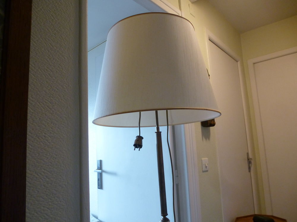 Lampe en pied Meubles